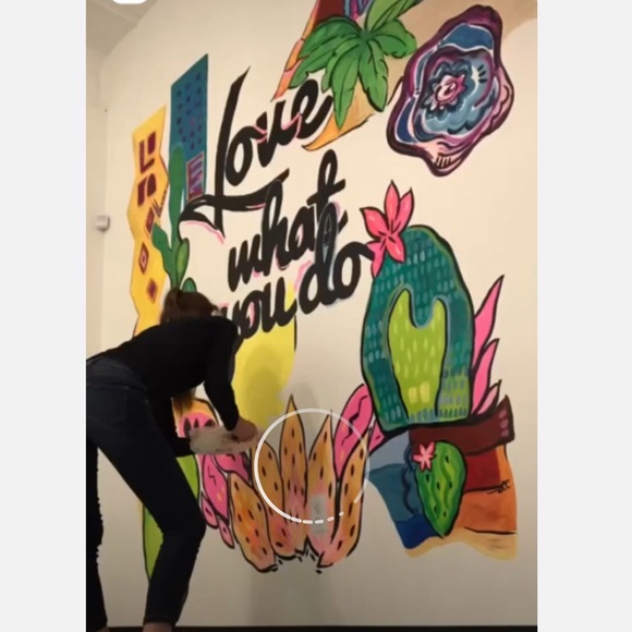 Meet your Posher, Lauren - Picture 9 of 13